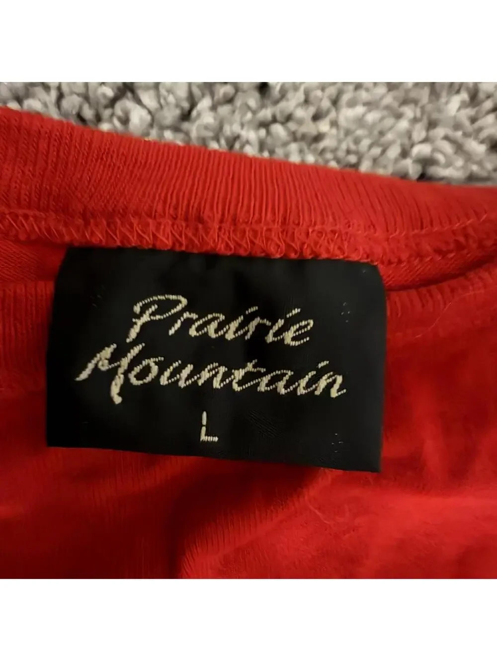 Prairie Mountain Red Sled Dog In Training T-Shirt Size Large